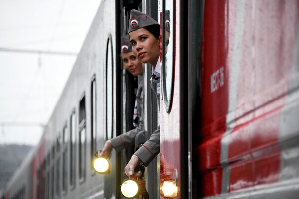 Проводницы в вагоне поезда Чита – Москва