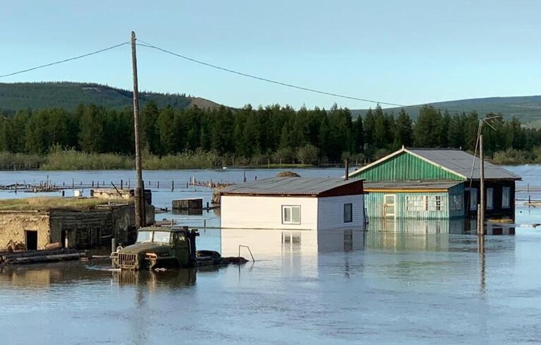 Подтопленное село Боронук в Якутии