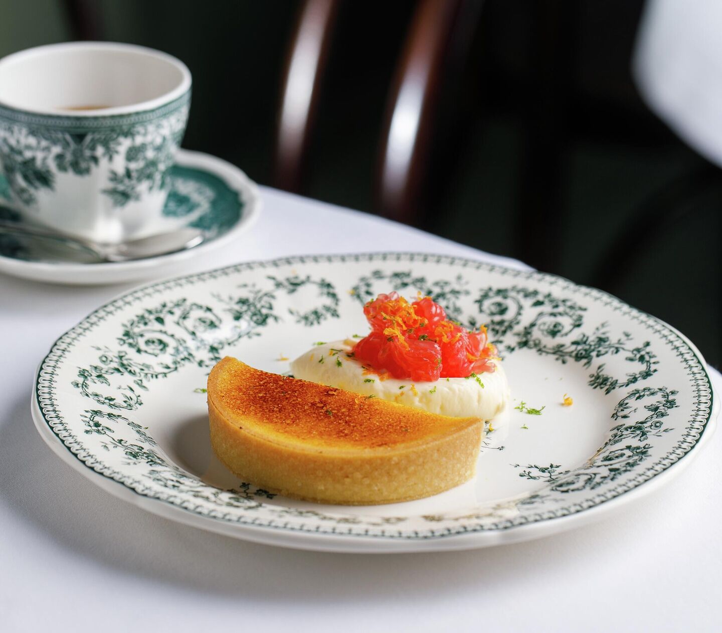 Лимонный тарт в ресторане Frantsuza Bistrot Лимонный тарт в ресторане Frantsuza Bistrot