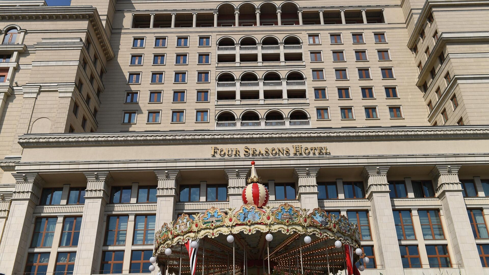 В отеле Four Seasons Hotel в Москве вспыхнул пожар - РИА Новости, 31.05.2023