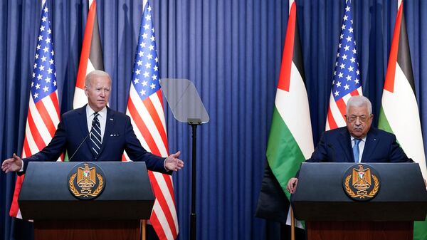 Президент США Джо Байден и лидер Палестины Махмуд Аббас во время совместной пресс-конференции в Вифлееме. 15 июля 2022