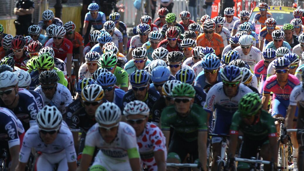 В UCI объяснили, почему не собираются отстранять израильские команды