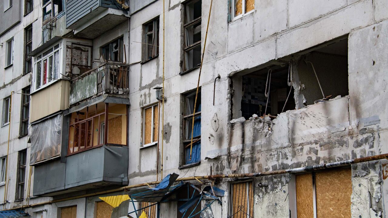 В городе Пологи Запорожской области после обстрела загорелся жилой дом -  РИА Новости, 07.03.2023