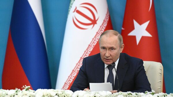 LIVE: Выход Путина к прессе после астанинского саммита