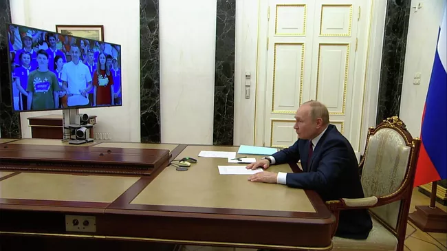 Путин: Чувство сопричастности судьбе страны служит надежной опорой в жизни
