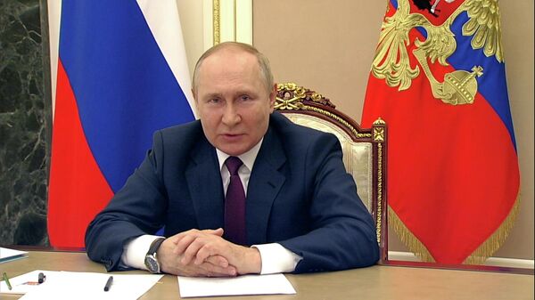 Путин: “Сегодняшние трудности преодолеем с успехом и блеском”