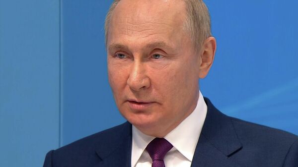 Путин: Складывается впечатление, что Запад просто не может предложить миру свою модель будущего