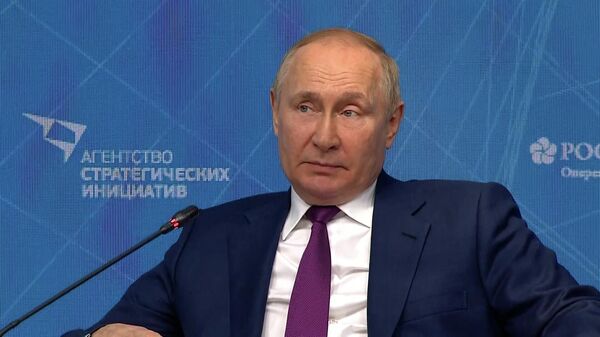 Путин: Сидеть на иностранных технологиях – значит погружаться в унизительную зависимость
