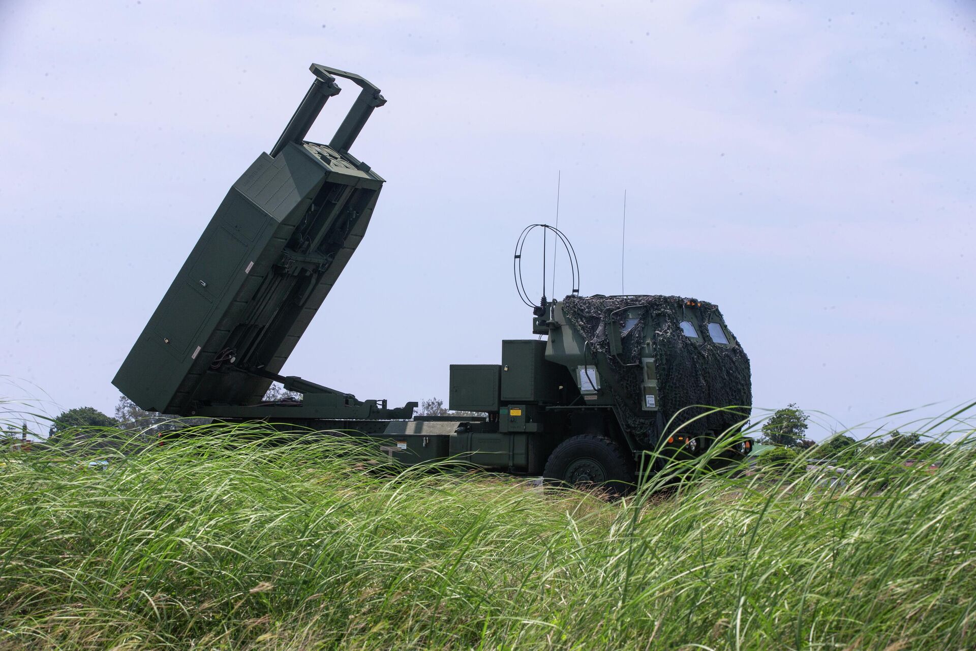 Американская высокомобильная ракетно-артиллерийская система оперативно-тактического назначения HIMARS - РИА Новости, 1920, 16.05.2023