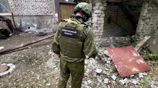 Последствия обстрела украинскими боевиками хлебозавода в Донецке