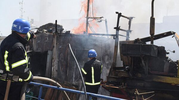 Ликвидация пожара в порту Одессы. Архивное фото