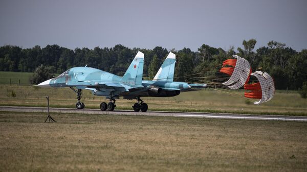 Истребитель-бомбардировщик Су-34 ВКС РФ на аэродроме в зоне проведения спецоперации