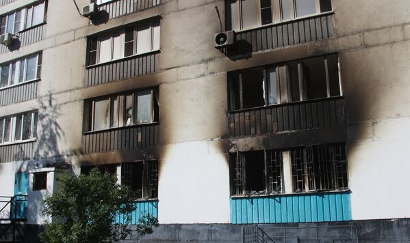 Выгоревшие квартиры на Алма-Атинской улице, где располагался хостел, в котором произошел пожар