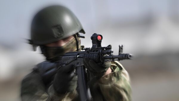 Военный в зоне проведения спецоперации на Востоке Украины