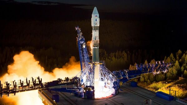 Запуск ракеты легкого класса Союз-2.1в с военным спутником Космос-2558 на космодроме Плесецк