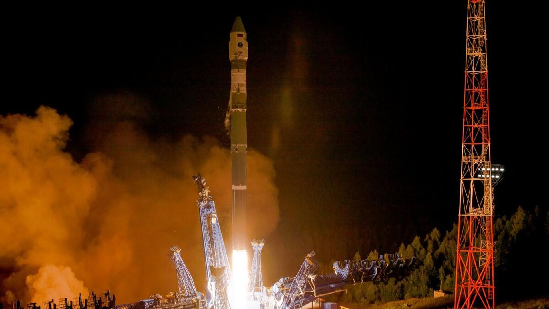 Запуск ракеты легкого класса Союз-2.1в с военным спутником Космос-2558 на космодроме Плесецк - РИА Новости, 1920, 02.08.2022