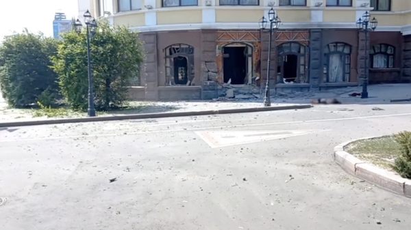 Последствия артиллерийского обстрела Донецка со стороны ВСУ. 4 августа 2022