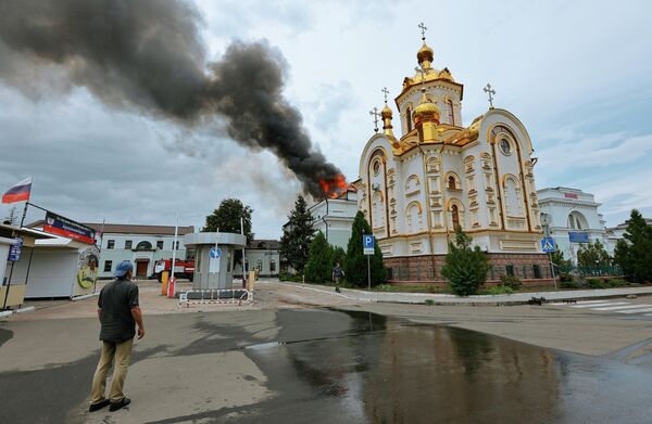 Пожар в здании железнодорожного вокзала в Донецке