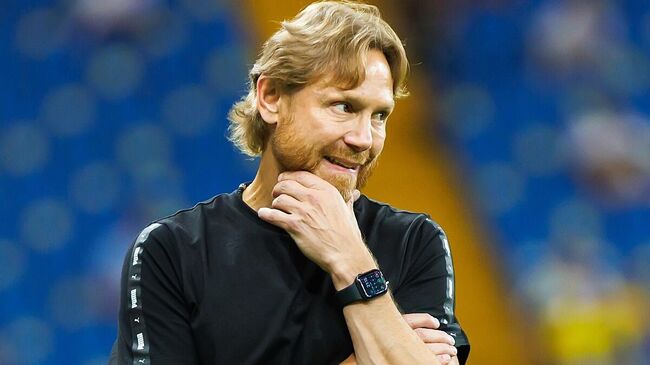 Валерий Карпин