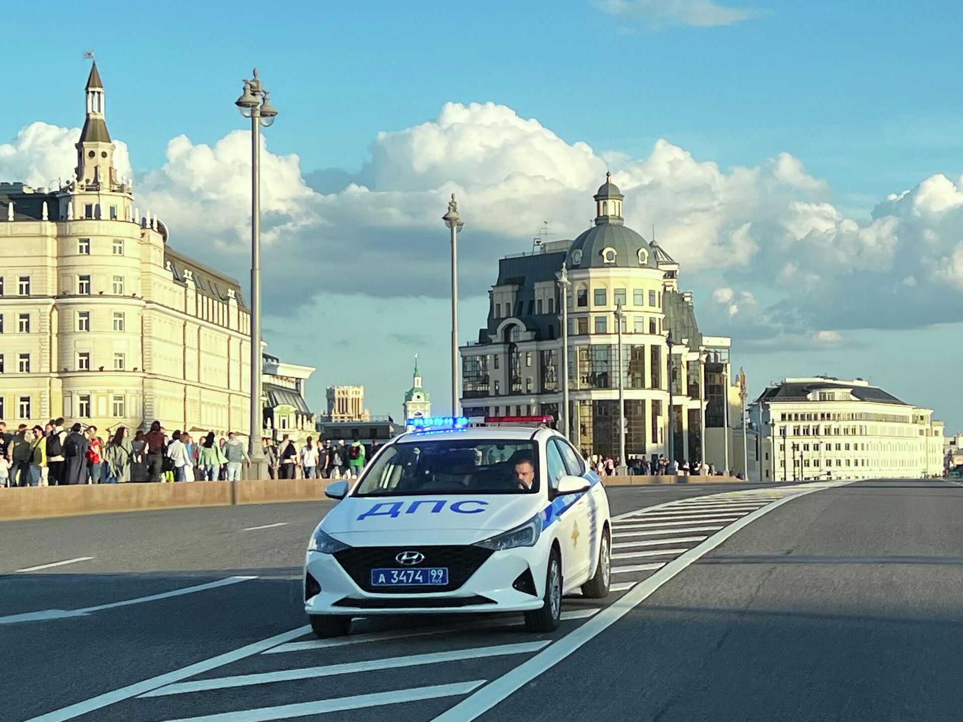 В Москве завели дело на пьяного водителя, сбившего двух человек - РИА  Новости, 13.12.2022