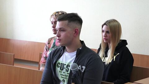 Стоп-кадр видео судебного заседания по делу о ДТП с участием Антона Скилова