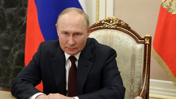 США пытаются отвлечь внимание граждан от острых проблем, заявил Путин