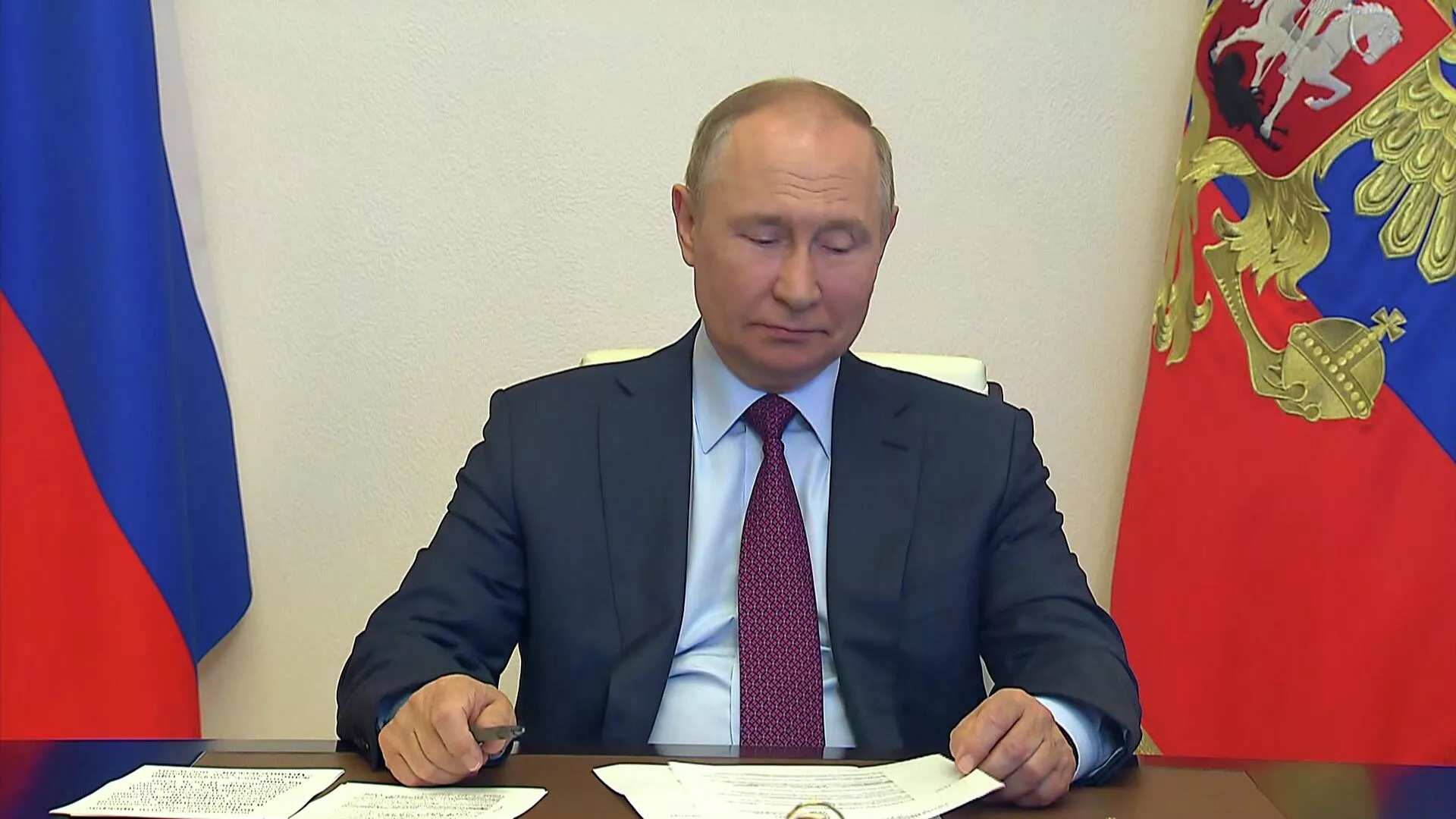 Разрешаю – Путин дал старт движению по Архангельскому мосту в Череповце - РИА Новости, 1920, 10.08.2022