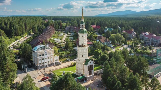 Башня-колокольня с часовней Иоанна Златоуста