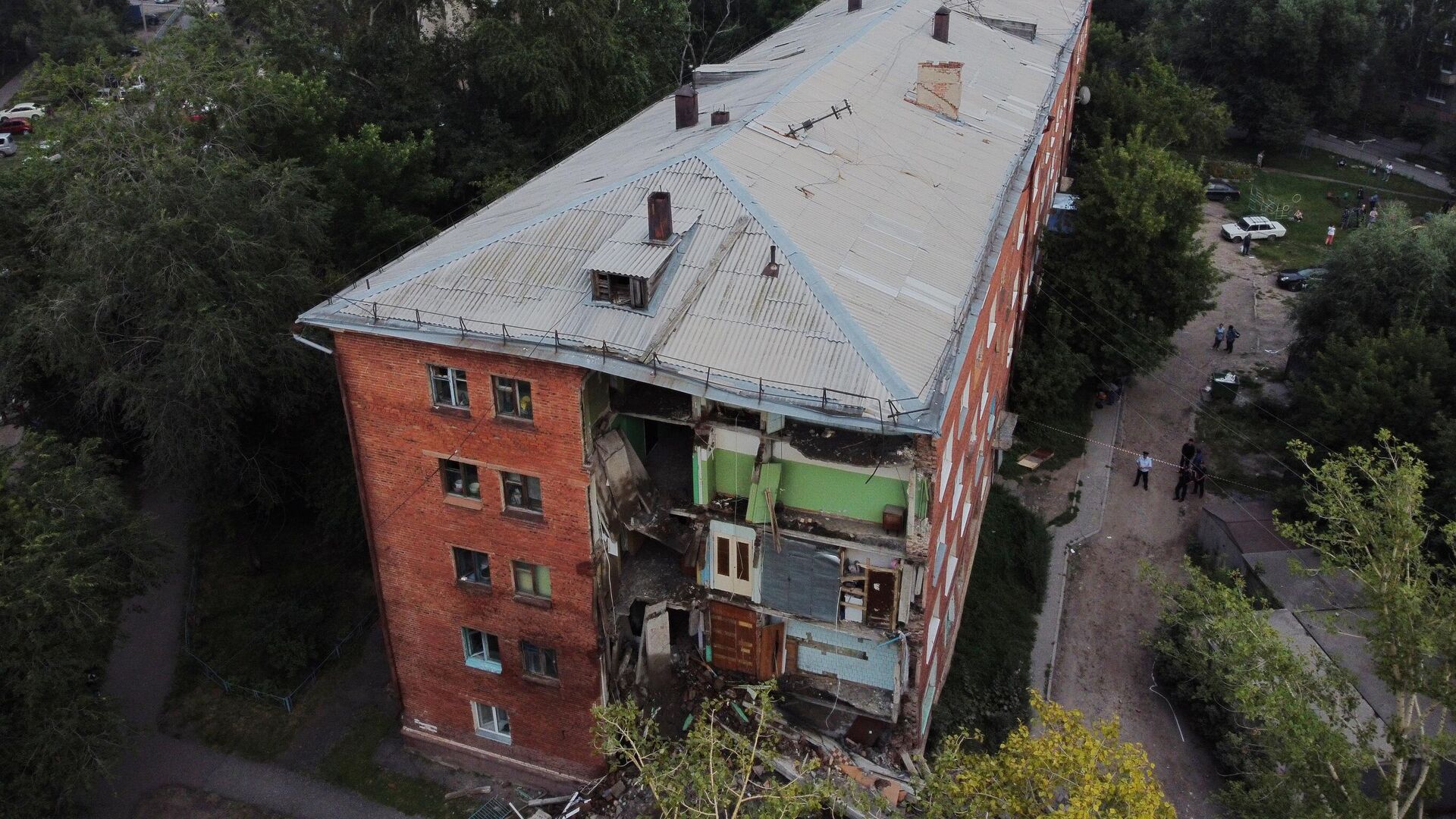 Место частичного обрушения жилого дома в Омске - РИА Новости, 1920, 19.08.2022