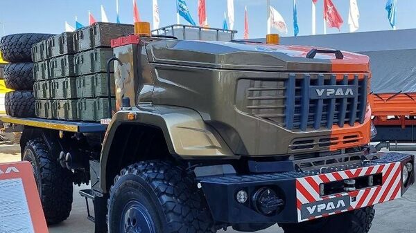Прототип беспилотного военного грузовика Урал на форуме Армия-2022