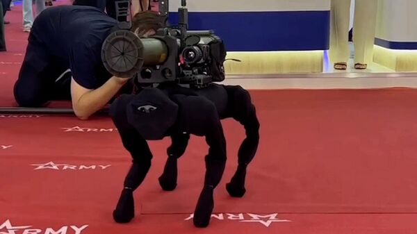Робот-собака с гранатометом, или Новинка форума Армия-2022