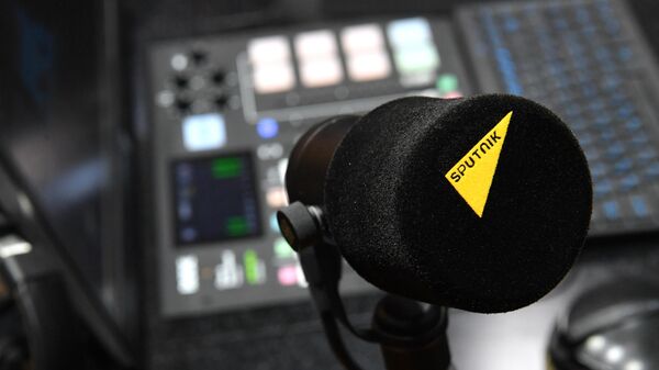 Микрофон на стенде радио Sputnik на международном военно-техническом форуме Армия-2022