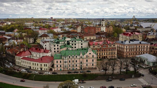 Вид на Выборг с башни святого Олафа Выборгского замка