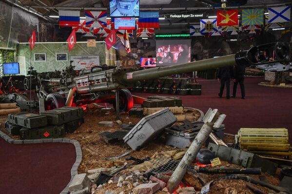 Оружие и военная техника, захваченные в ходе спецоперации на Украине, на выставке в рамках Международного военно-технического форума Армия-2022