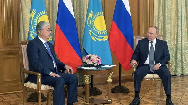 Президент России Владимир Путин и президент Казахстана Касым-Жомарт Токаев