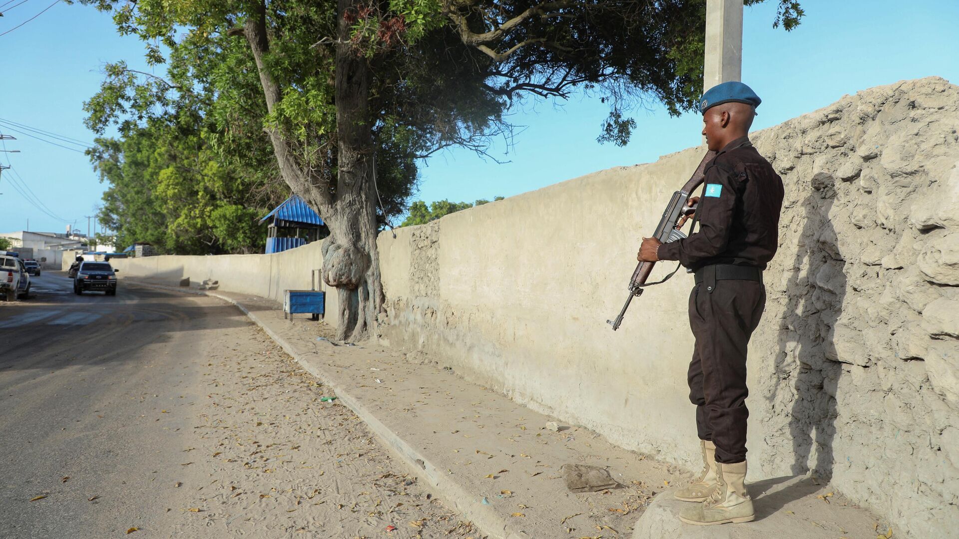 Офицер службы безопасности в столице Сомали Могадишо - РИА Новости, 1920, 19.08.2022