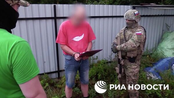 Кадр видео задержания сторонника Азова (террористическая организация, запрещена в России), планировавшего теракт в Калининградской области.