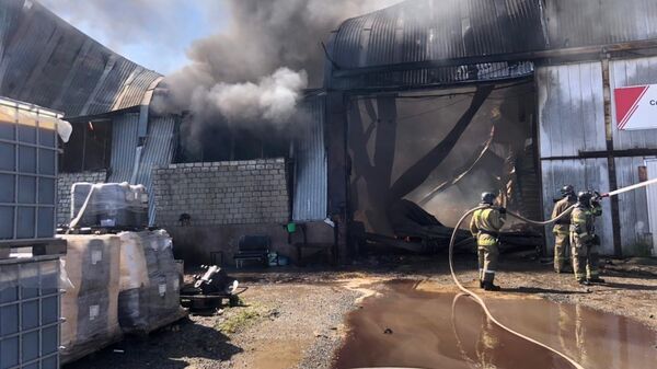 Пожар на складе в Комсомольске-на-Амуре