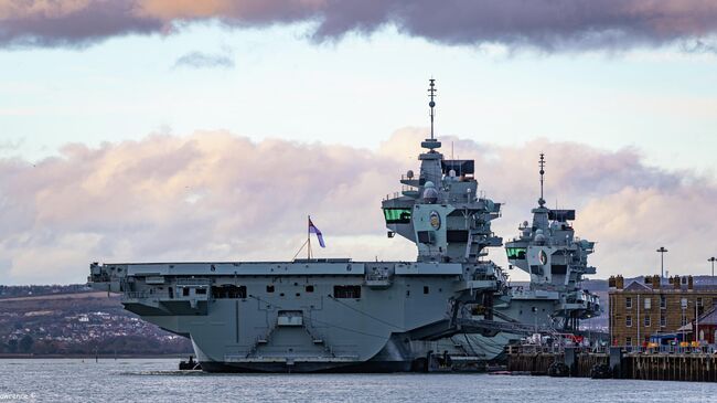 Британский авианосец HMS Prince of Wales