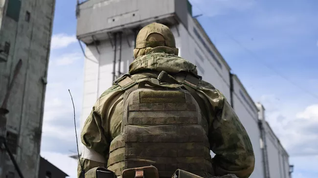 Военнослужащий РФ в Мелитополе