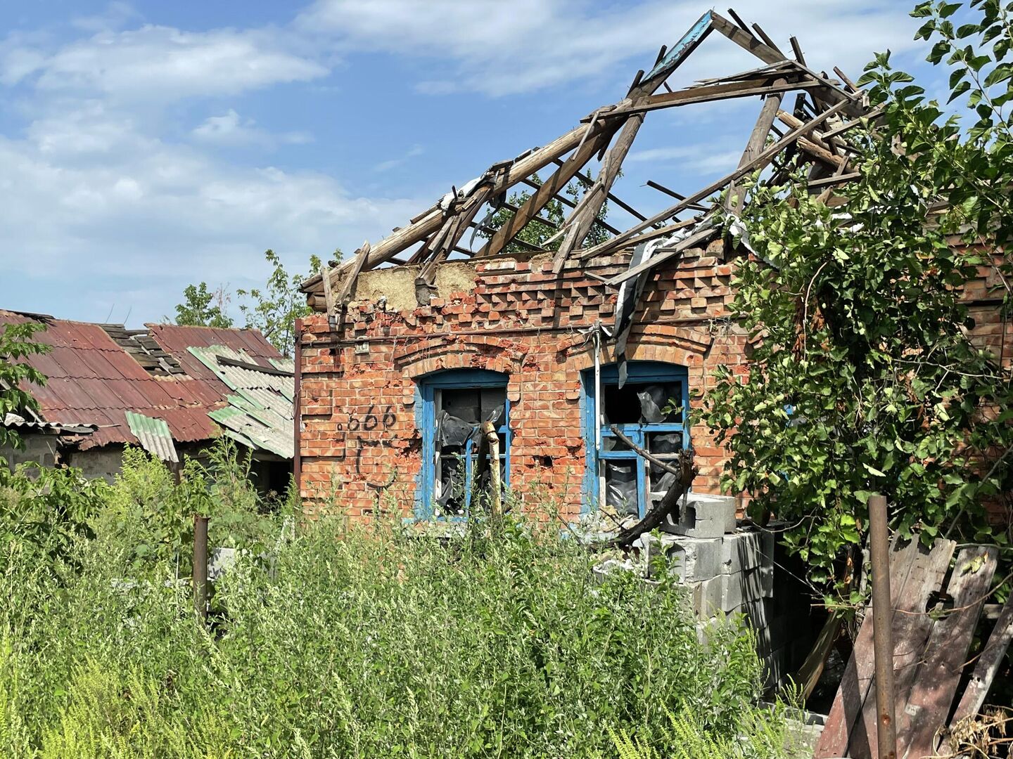 Марьинка донецкая область фото сейчас