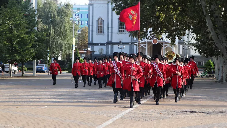 Почетный караул Кубанского казачьего войска на церемониале Час славы Кубани Почетный караул Кубанского казачьего войска на церемониале Час славы Кубани
