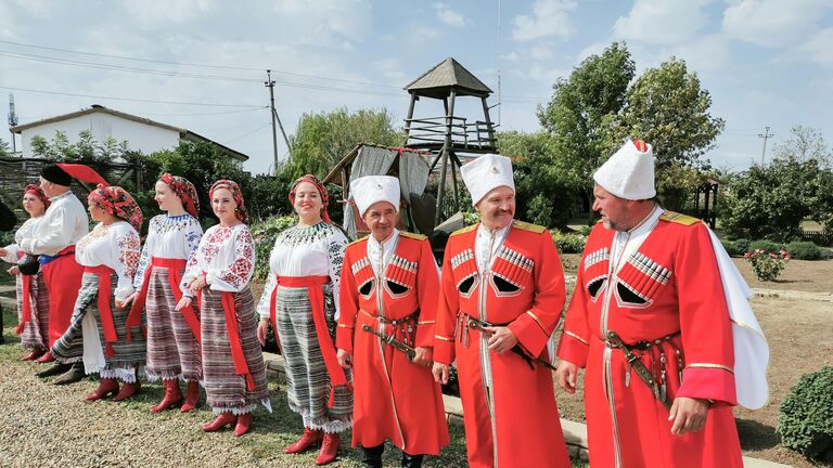 Кубанские казаки в этнографическом парке Атамань