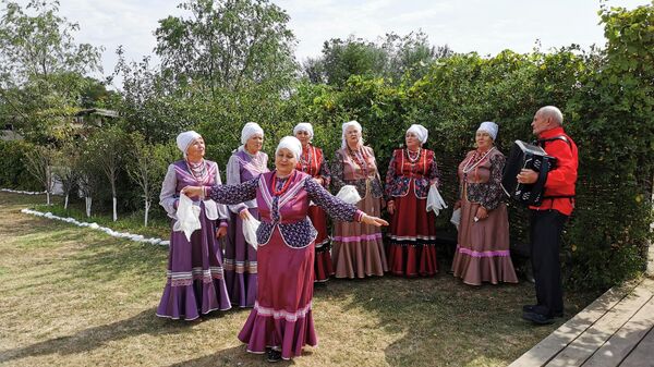 Кубанские казаки в этнографическом парке Атамань