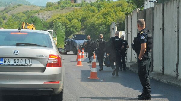 Блокпост Kосовской полиции на перекрестке Яринье