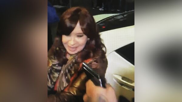 Кадр видео нападения на вице-президента Аргентины Кристину Киршнер