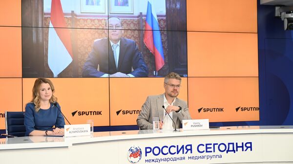 Посол Индонезии в России Жозе Тавареш открыл очередную сессию SputnikPro