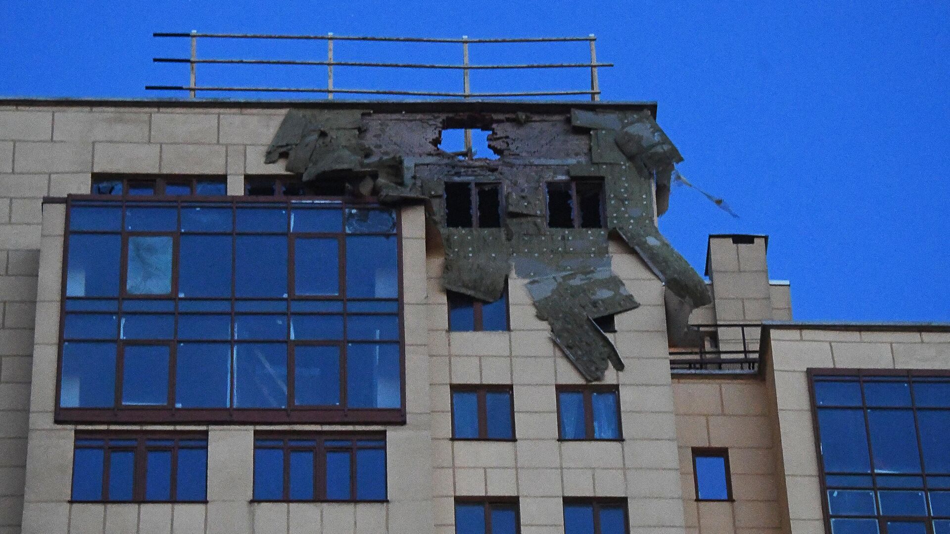 Последствия обстрела со стороны Вооруженных сил Украины в центре Донецка - РИА Новости, 1920, 04.09.2022