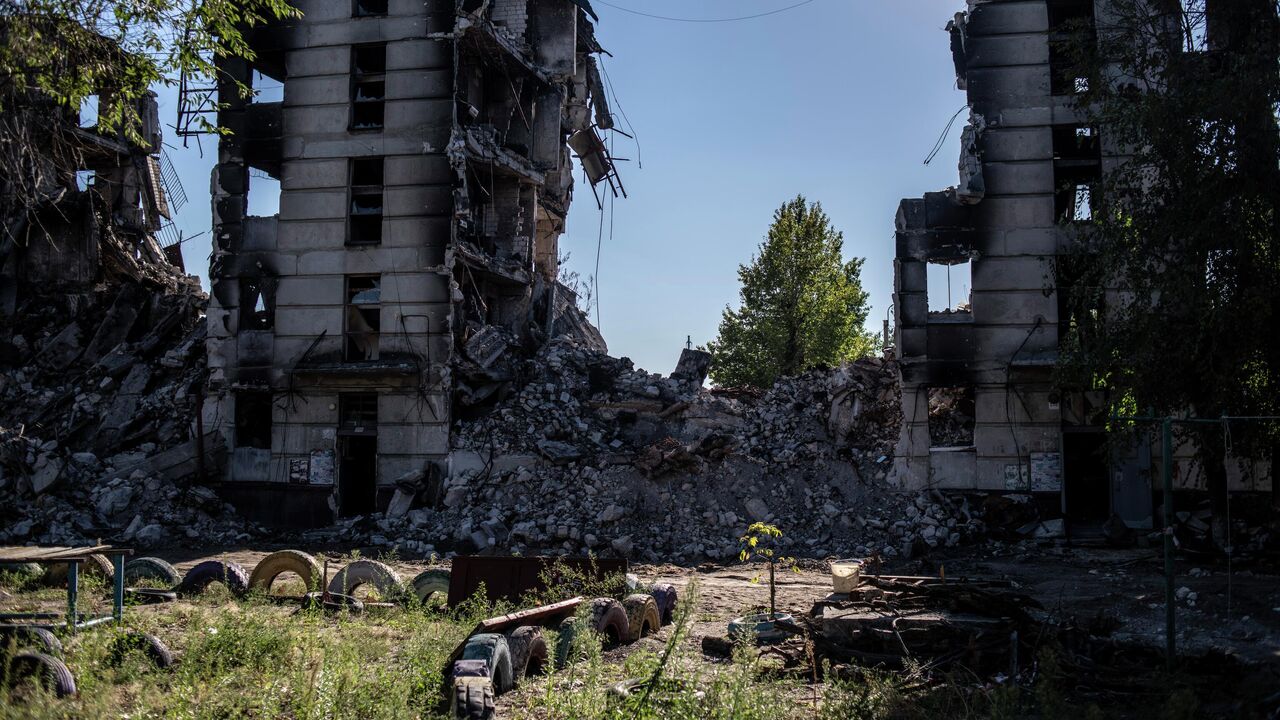 В Северодонецкой агломерации нашли останки около двух тысяч мирных жителей  - РИА Новости, 12.12.2022