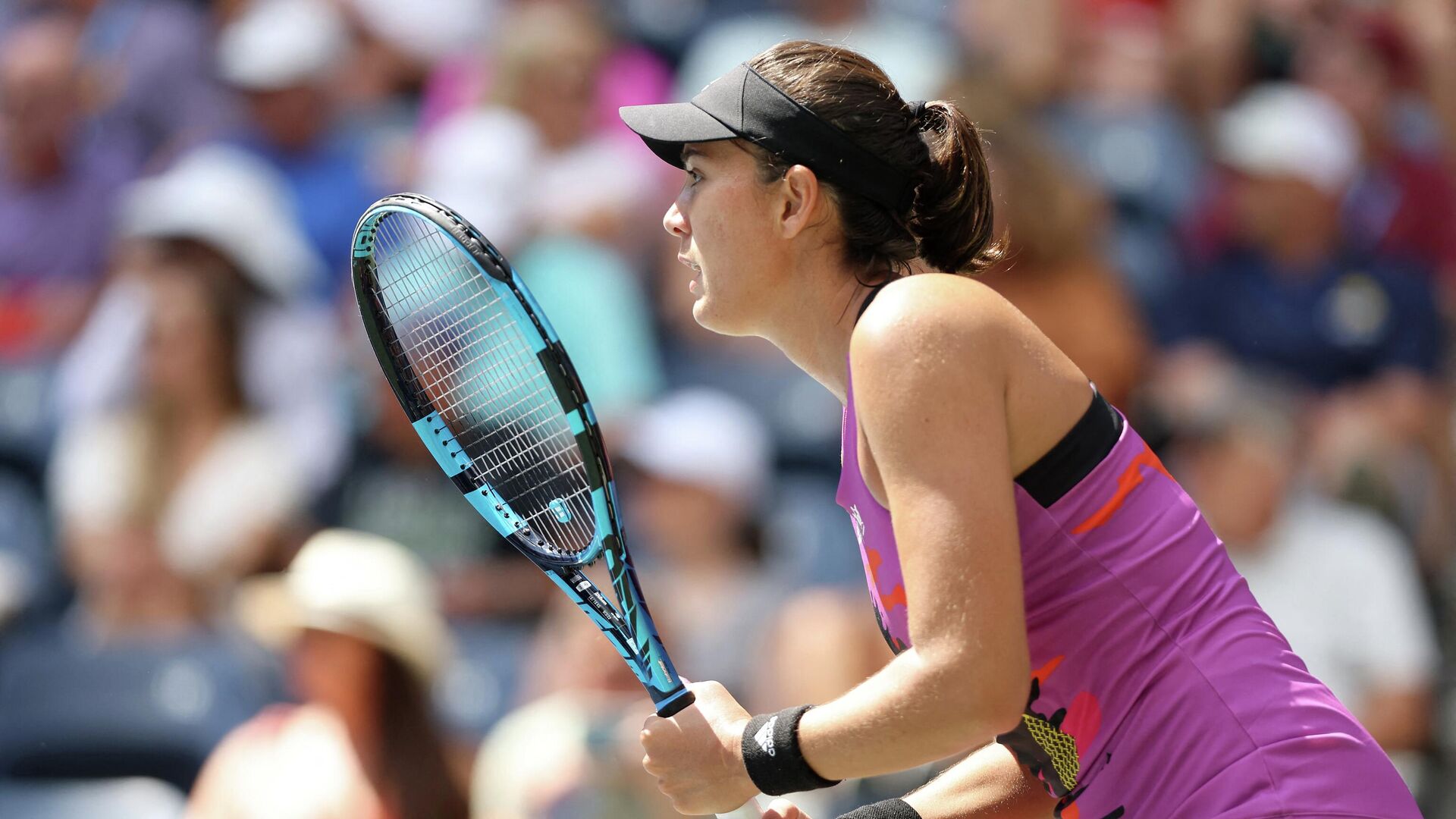 Us open 2025 шнайдер пегула. Теннисистка из сша. юэ юань теннисистка. jessica open.